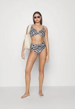 Fashion Verkoop -Fashion Verkoop 01e77f5040b84f03bea6992fa5b8600f