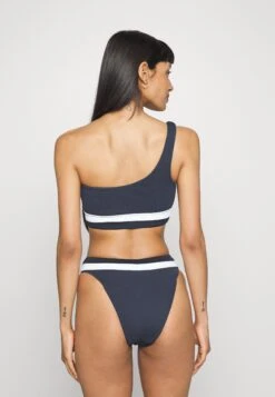 Seafolly Slice Of Splice Spliced One Shoulder - Bikinitop - White/Black -Fashion Verkoop 1ab47a17a9434c9692eec1131ec0bf42