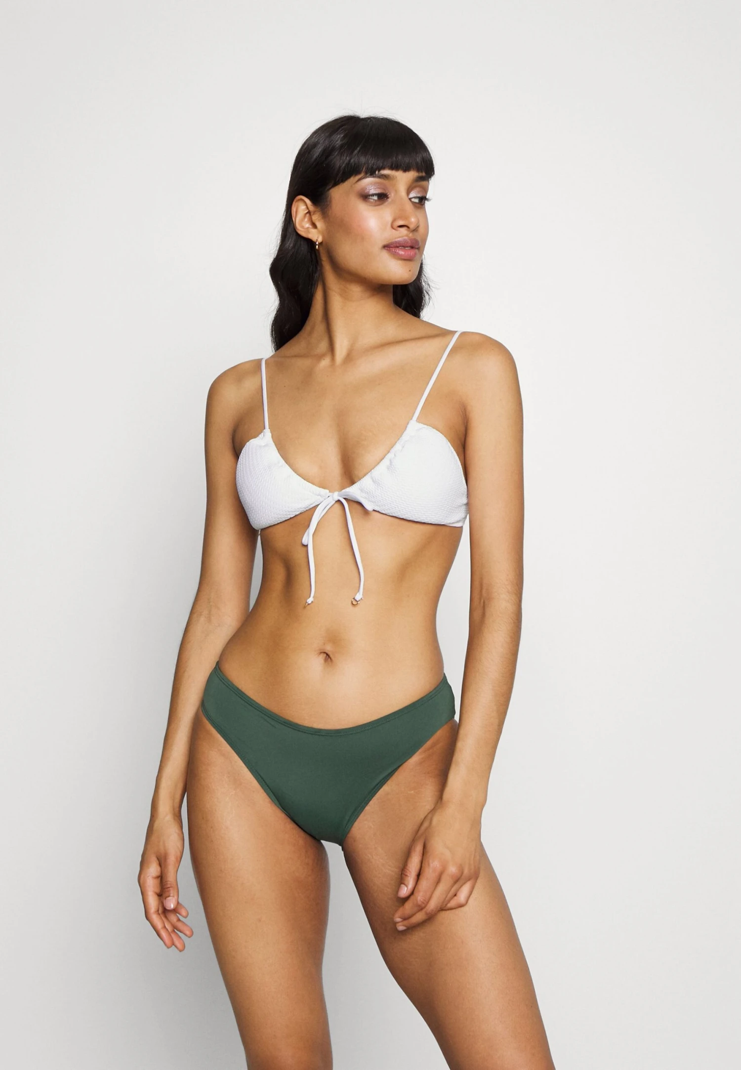 Seafolly Sea Dive Drawstring Neck Bralette - Bikinitop - White 4 Seafolly Sea Dive Drawstring Neck Bralette - Bikinitop - White - Afbeelding 2