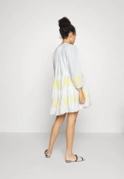 Seafolly Corsica Embroidery Tier Dress - Strandaccessoire - White -Fashion Verkoop bcccc7079d4f4f81b09315796e84c510