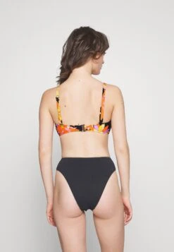 Seafolly Palm Springs Wrap Front Cup - Bikinitop - Black -Fashion Verkoop e0c3f288907141d7b2018971829f1046